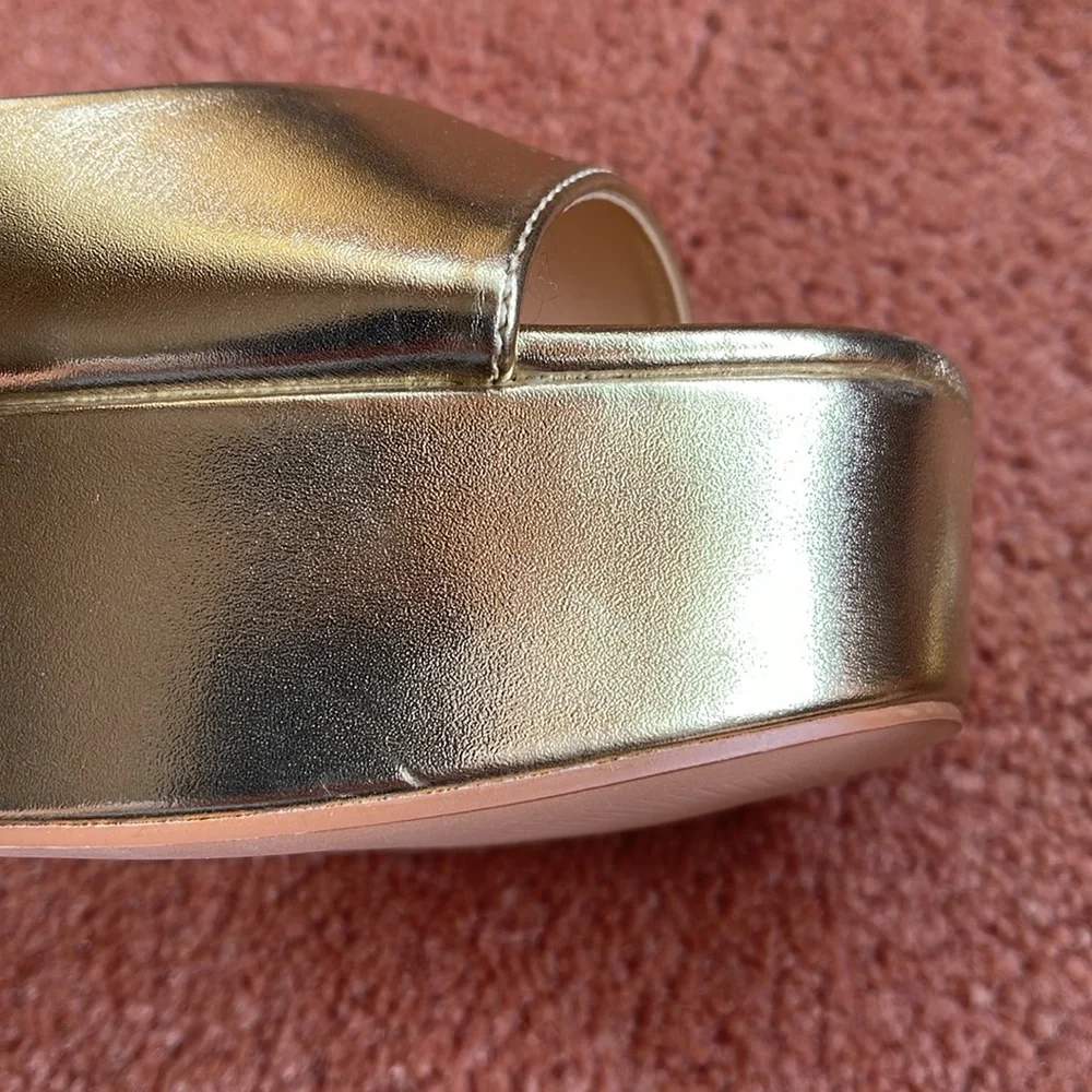 Lulus gold dressy /wedding shoes almost new - Picture 13 of 17